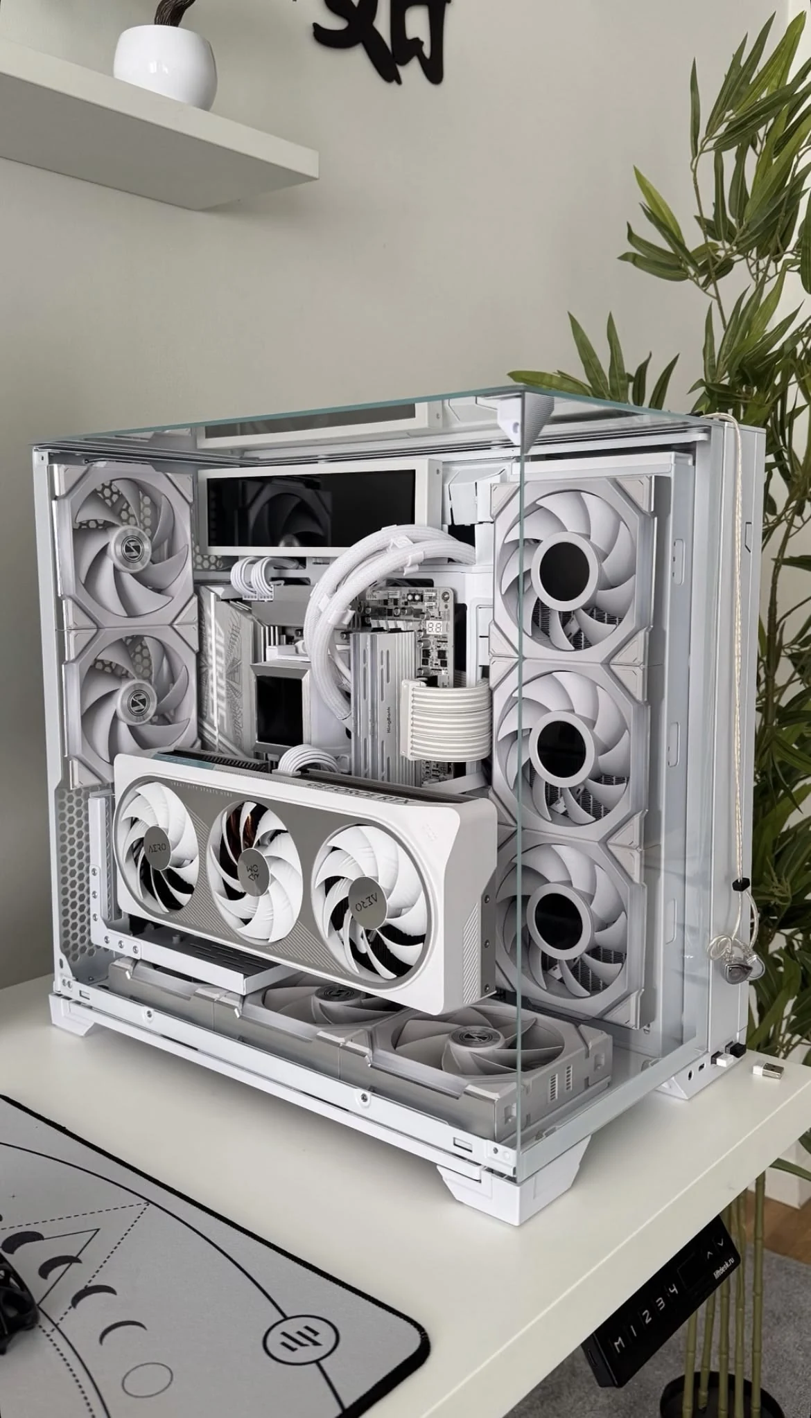 Build White Edition